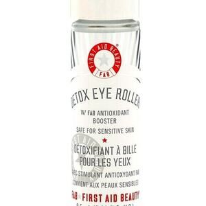 First Aid Beauty DETOX EYE ROLLER Pour Les Yeux 0.28 oz / 8.5 ml, New In Box